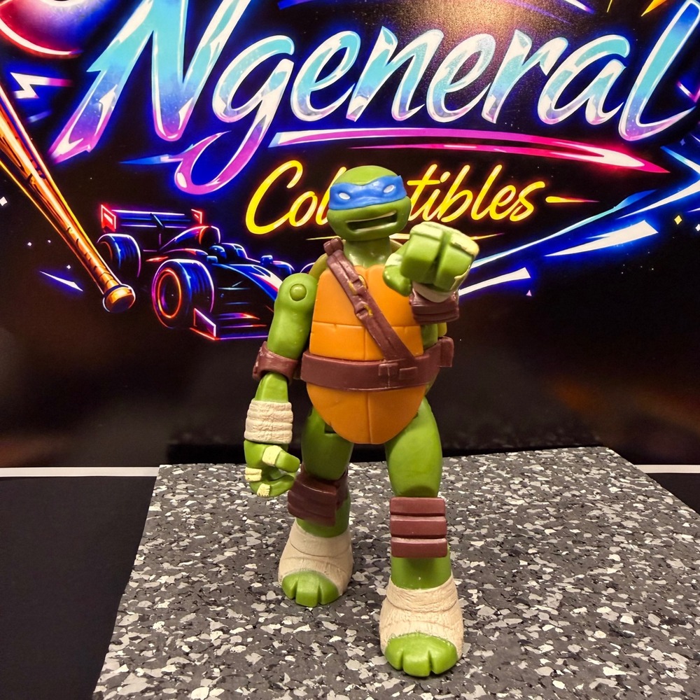 TMNT Leonardo Action Figure 2013 Viacom Playmates Blue Bandana Asst 90500 Green